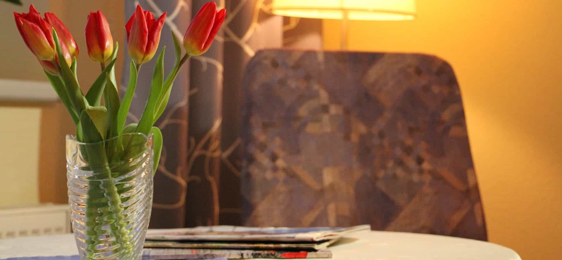 Pflegefachkraft (w/d/m) in Vollzeit - Wir ziehen an einem Strang! - Wohnstätte "Am Arboretum" - Gemeinnützige Pflege- und Betreuungsgesellschaft - Praxia