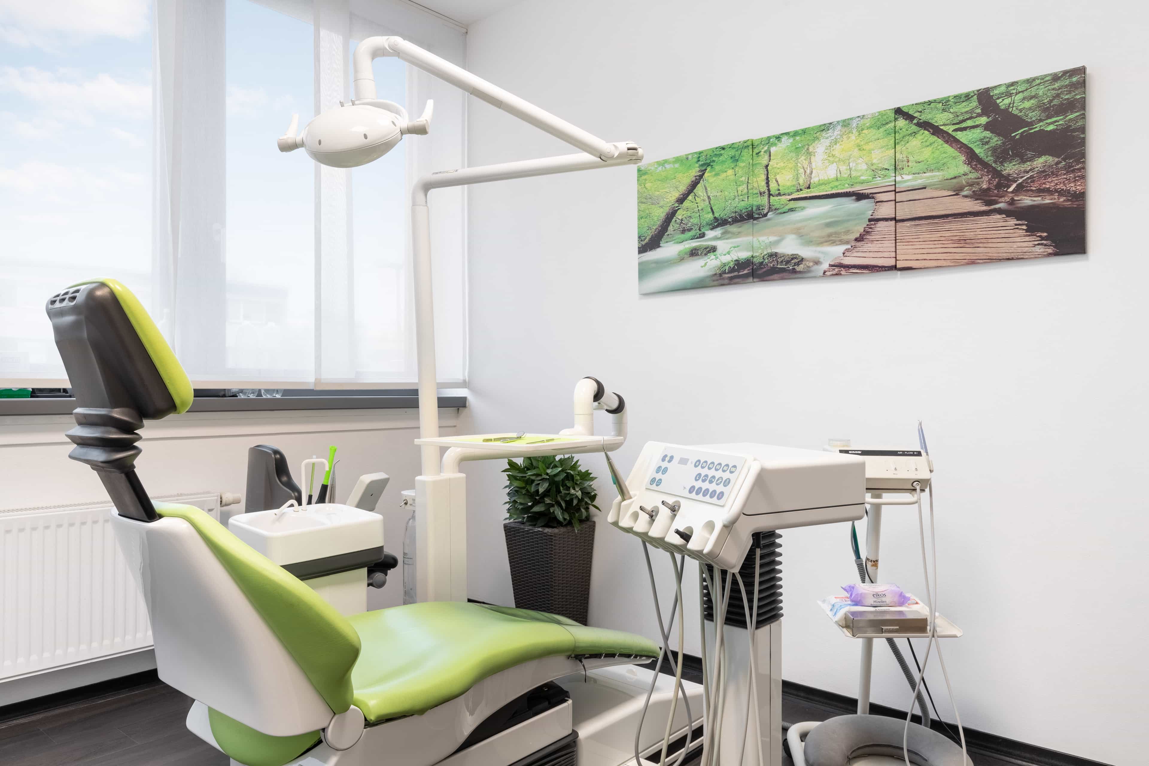 Zahnmedizinische:r Fachangestellte:r (m/w/d) - Hier sind Sie richtig! Bottrop - Dental21 Bottrop - Praxia