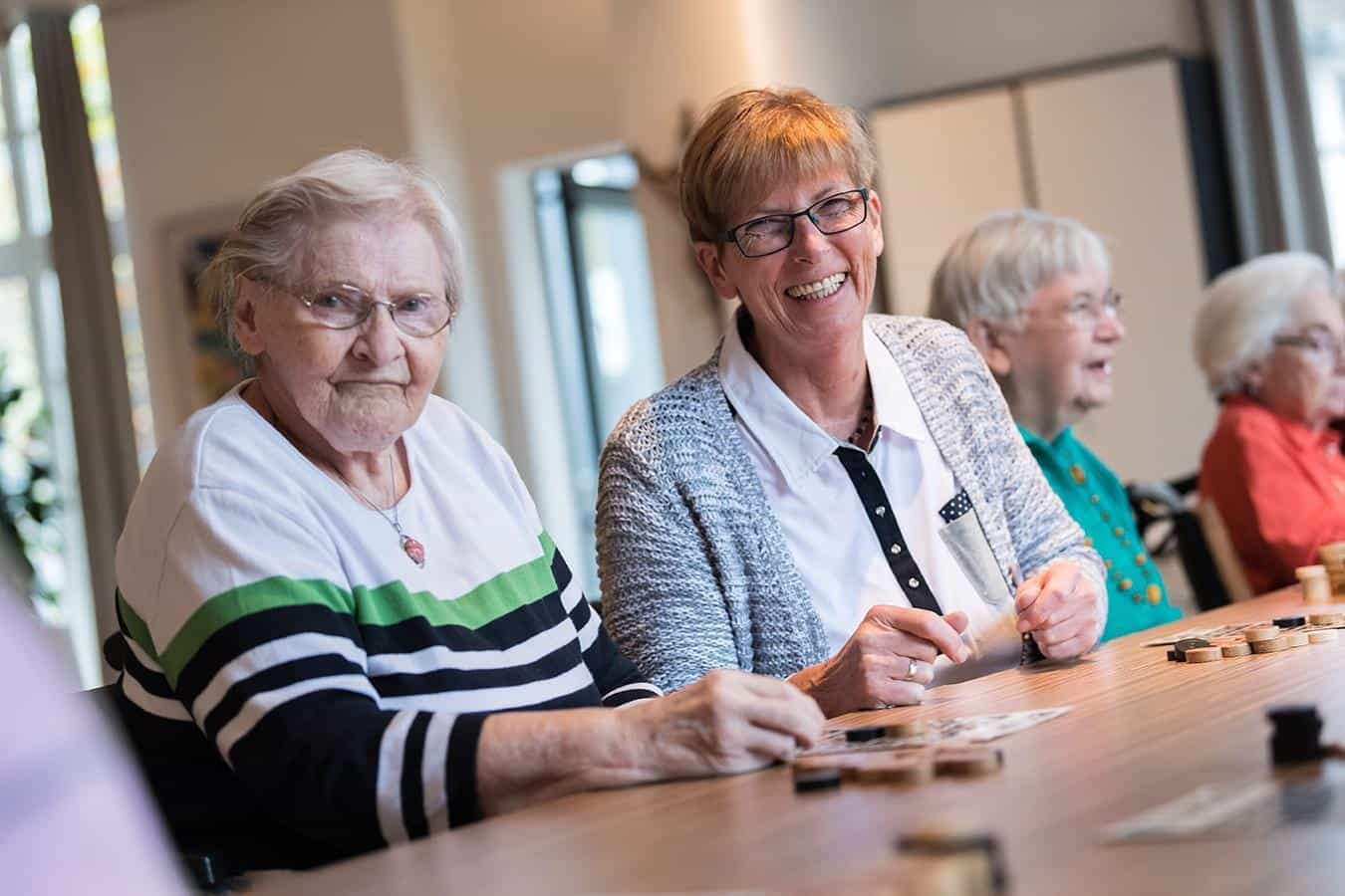 Gelernte Pflegehilfskraft (m/w/d) - Gemeinsam Gutes tun!  - Altenpflegeheim St. Michael - Praxia