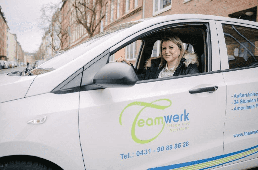 Pflegefachkraft (m/w/d) mit Beatmungsschein (Intensivpflege) - Komm in ein Team, auf das Du Dich verlassen kannst!  Kiel - Teamwerk Pflege und Assistenz - Praxia