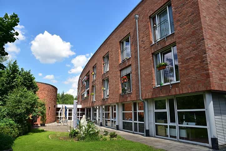 Geronto-Fachkraft für den Früh- & Spätdienst (m/w/d) - Wir suchen Sie! - Herz-Jesu-Stift Alten- und Pflegeheim Köln-Dünnwald - Praxia