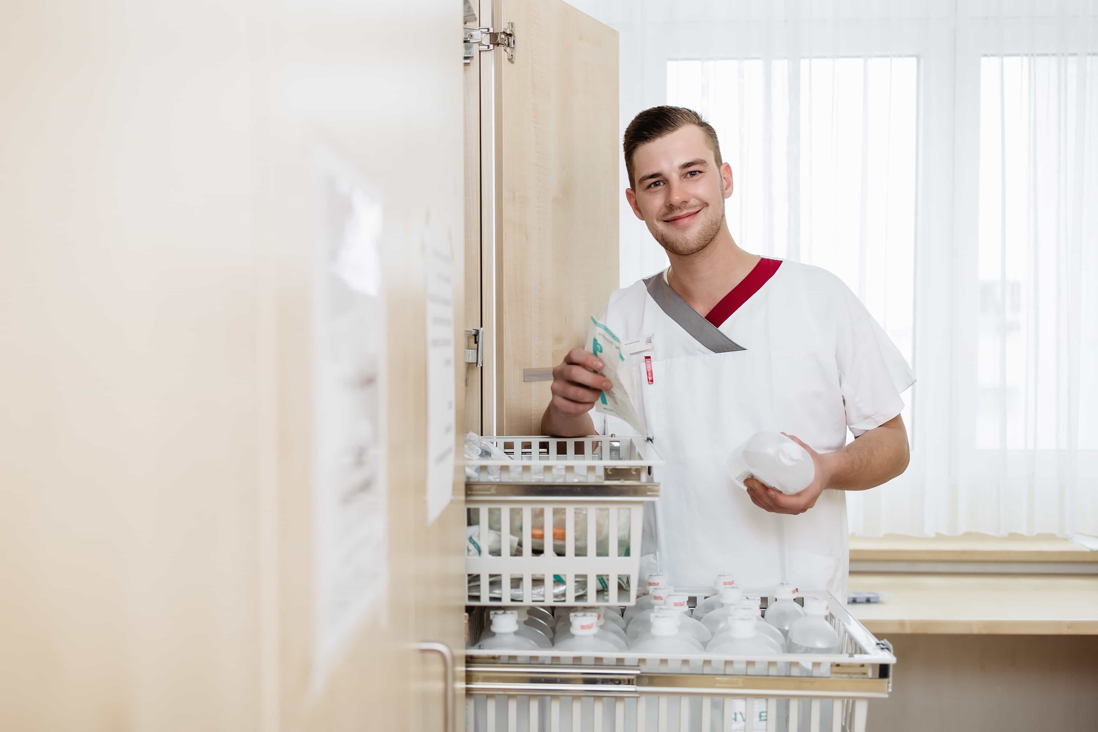 Gelernte Pflegehilfskraft (m/w/d) – Hier gehörst Du hin! Bad Wildungen - Werner Wicker Klinik - Praxia