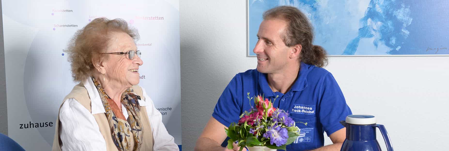 Pflegefachkraft (w/m/d) - Freuen Sie sich auf ein tolles Team! Dornstadt - Ökumenische Sozialstation Ulmer Alb - Praxia