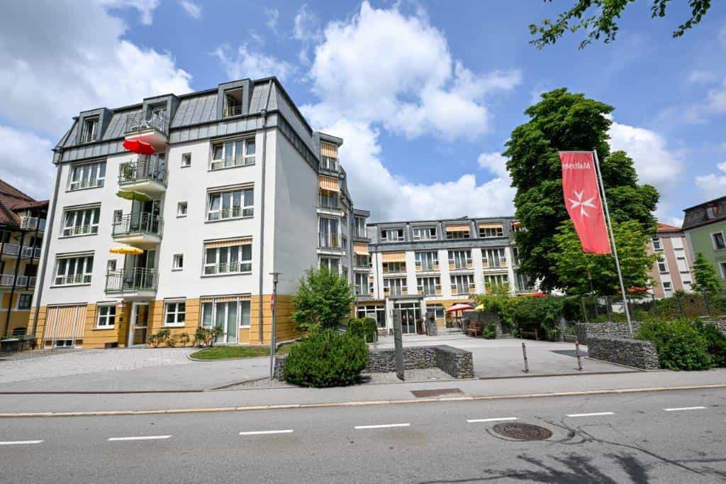 Pflegefachkraft (m/w/d) - Gemeinsam Gutes tun!  - Malteserstift St. Nikola - Praxia
