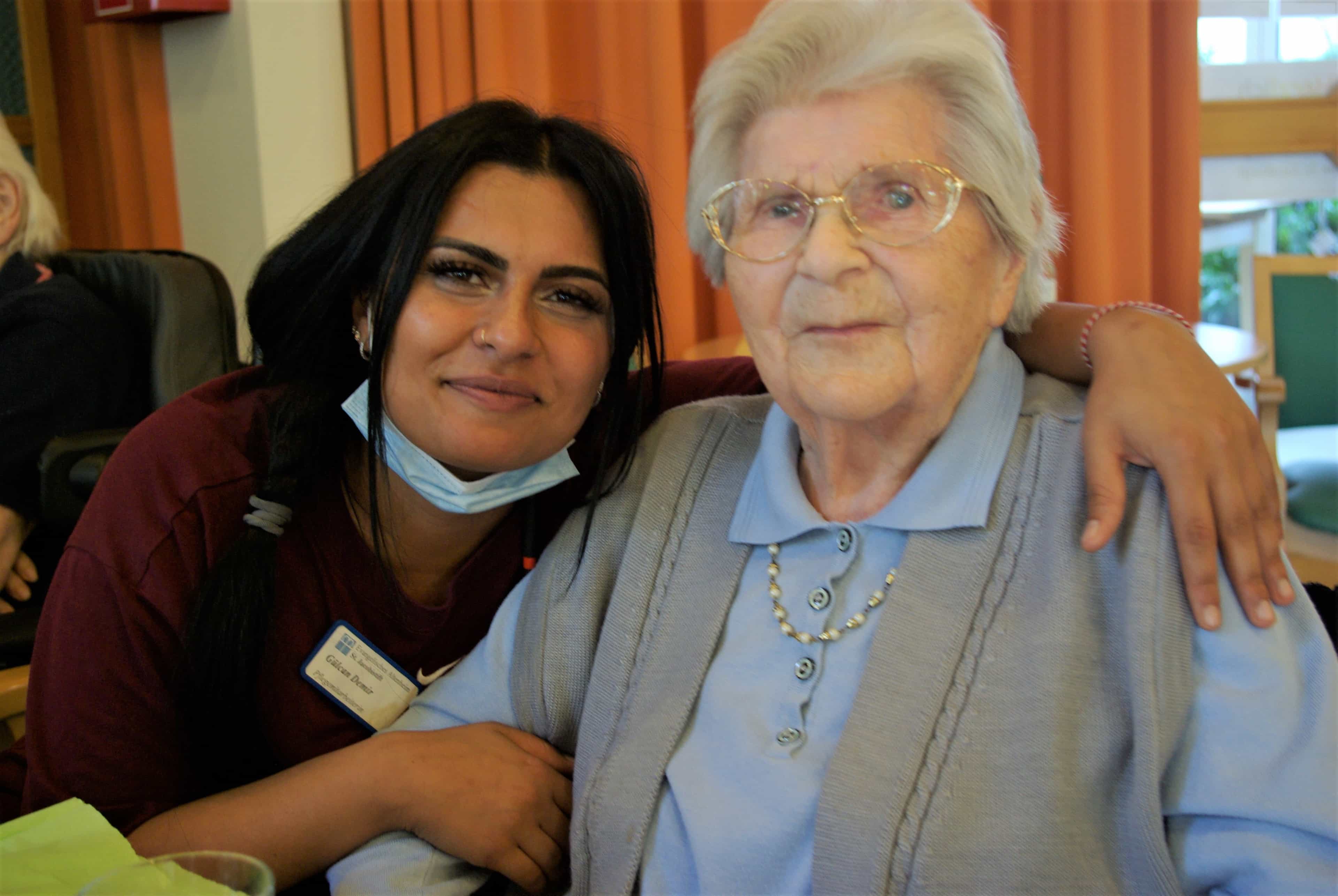 Pflegefachkraft (m/w/d) - Komm zu uns! Werther (Westfalen) - Evangelisches Altenheim St. Jacobistift - Praxia