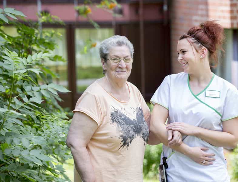 Pflegefachkraft (w/m/d) - Familiär zusammenarbeiten Gelsenkirchen - CURA Seniorencentrum Gelsenkirchen GmbH - Praxia