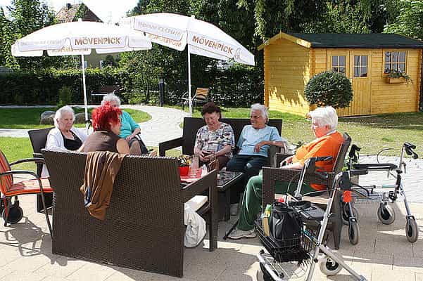 Pflegefachkraft (m/w/d) - Werde unser:e Held:in! München - Vitanas Senioren Centrum Am Partnachplatz - Praxia