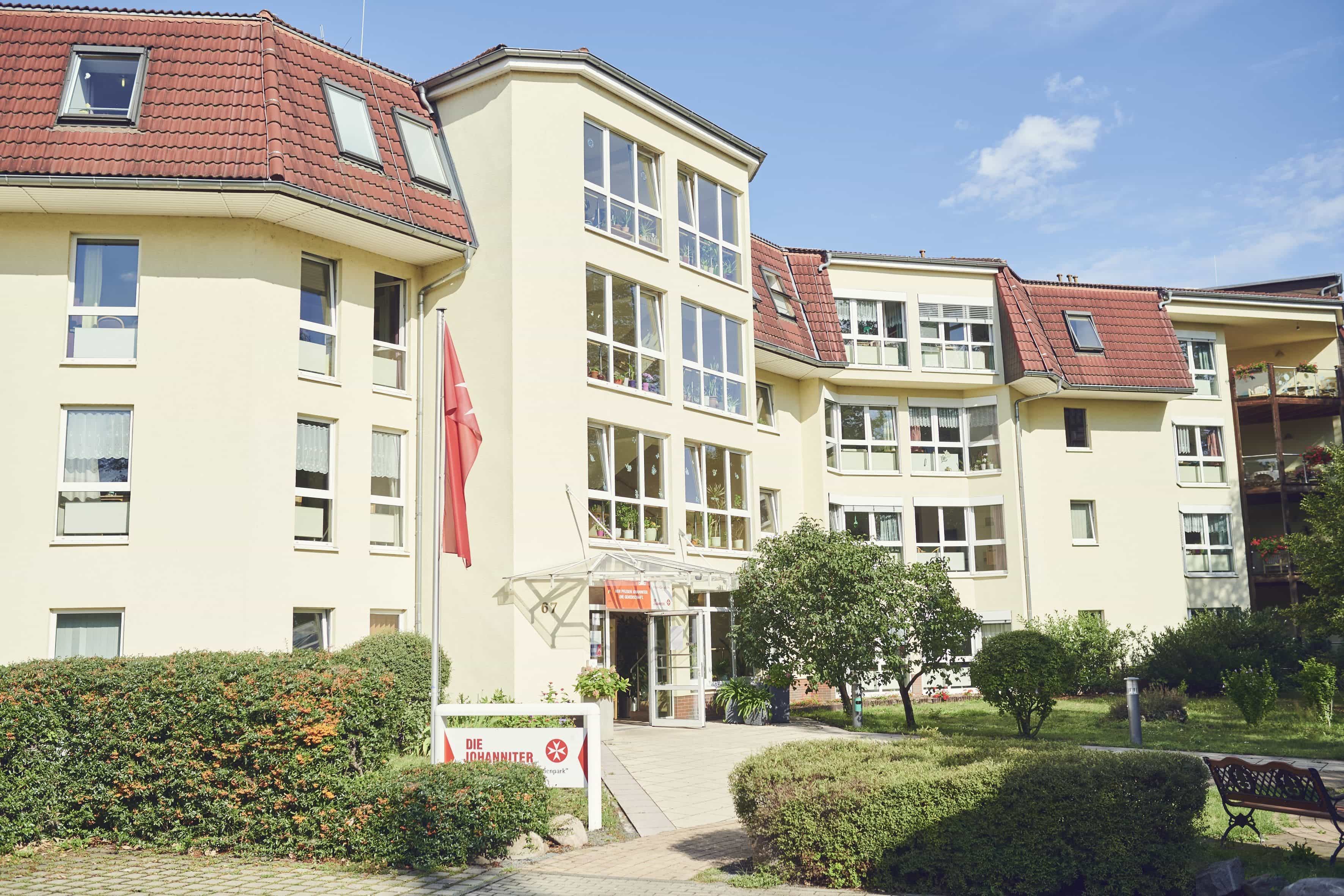 Pflegefachkraft (m/w/d) in Teilzeit (30-35 Stunden pro Woche) - Zusammen einfach gut pflegen! Leipzig - Johanniterhaus „Am Mariannenpark“ Leipzig - Praxia