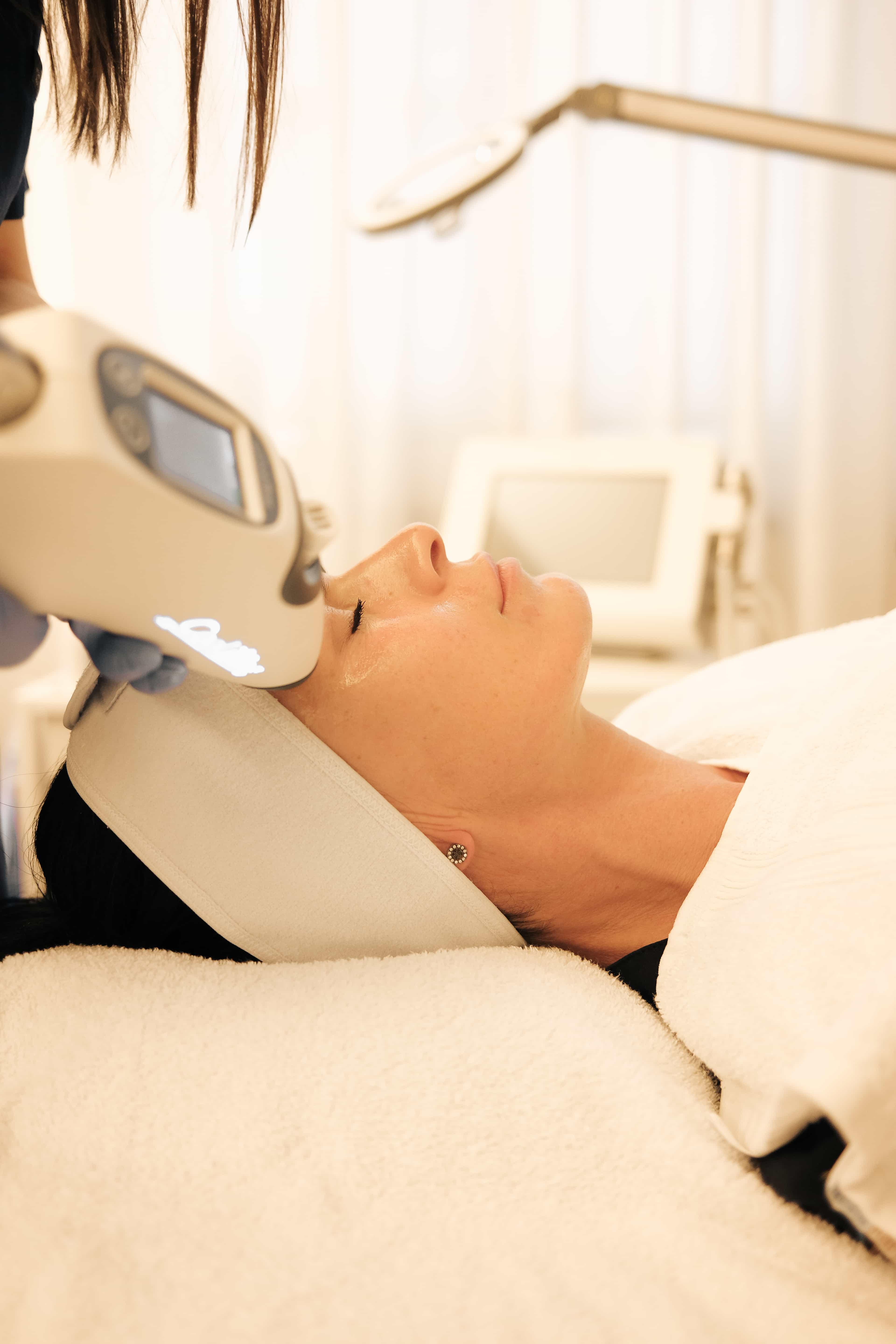 Empfangsmitarbeiter:in mit medizinischer Vorerfahrung (m/w/d) – Bei uns startet Deine Karriere! Berlin - Metropolitan Aesthetics, Rippmann & Roessing - Praxia