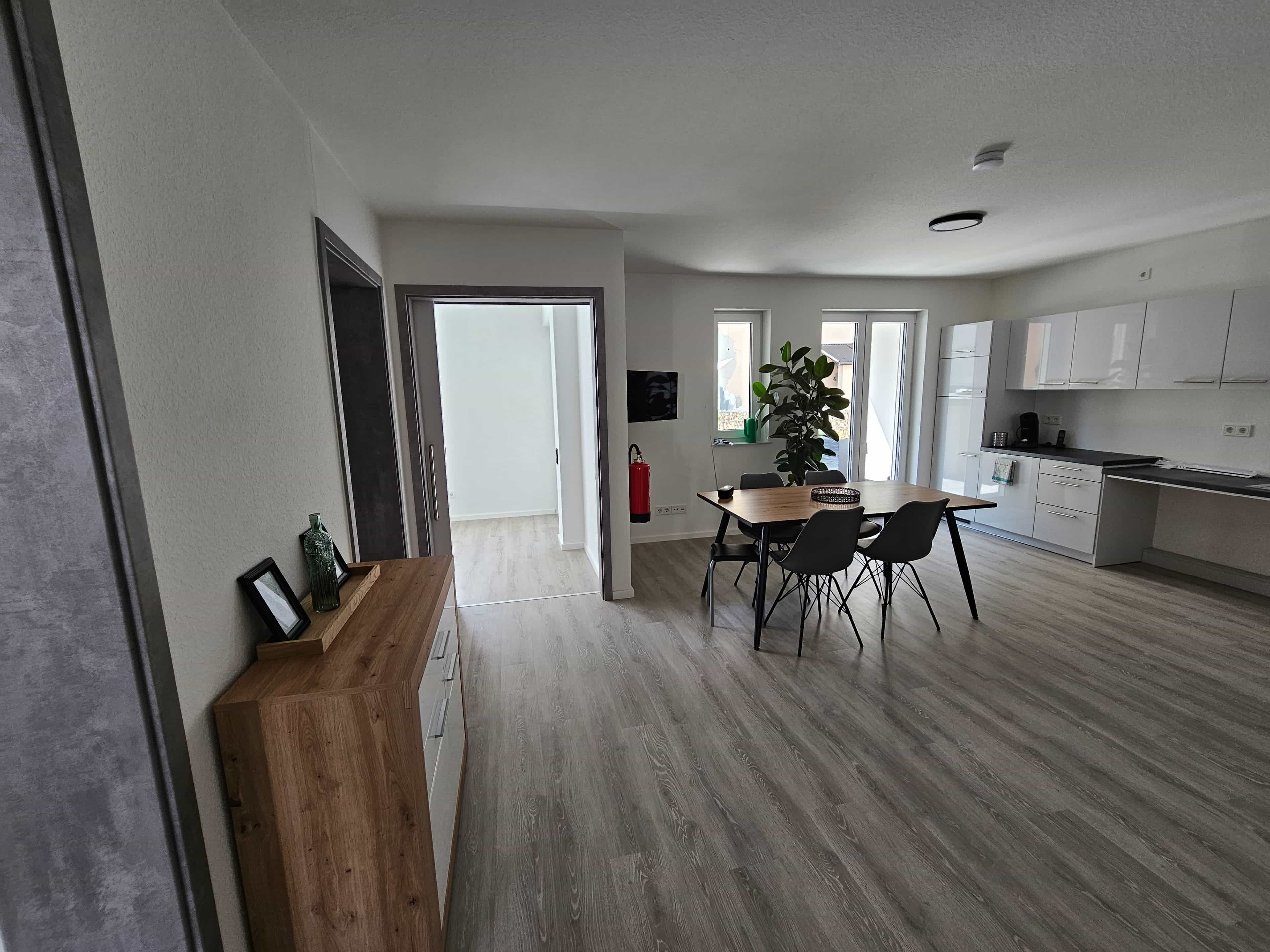 Pflegefachkraft für Wohngemeinschaft 1:3 Pflege (m/w/d) – Ihr neuer Arbeitsplatz in einem eingespielten Team! Wörth am Rhein - Pflege Indivita 24 Service GmbH - Praxia