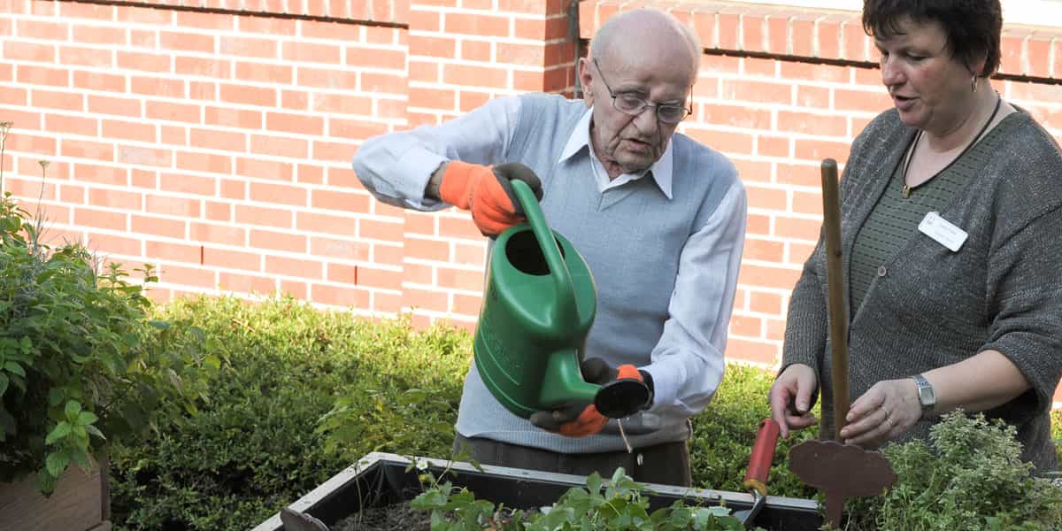 Pflegefachkraft (m/w/d) - Wir freuen uns auf Dich! Bedburg - Caritas-Seniorenzentrum Stiftung Hambloch - Praxia