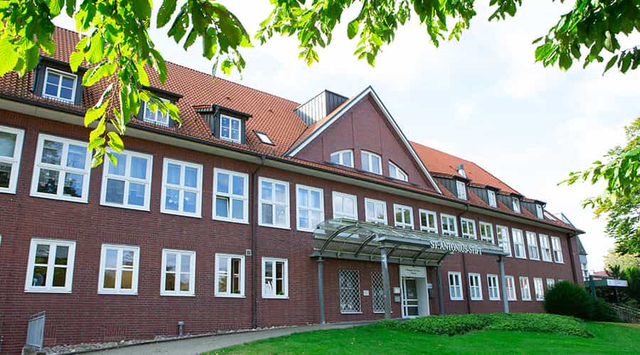 Pflegefachkraft (m/w/d) im Tagdienst - Werden Sie Teil des Teams!  Cloppenburg - Phase F – Intensivpflege Cloppenburg - Praxia