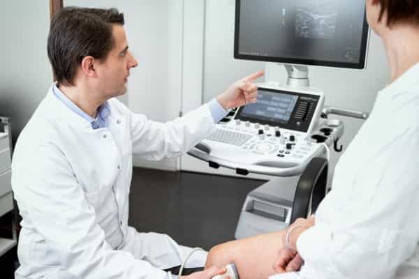 Medizinische:r Fachangestellte:r (m/w/d) für die Dermatologische Ambulanz - Werden Sie Teil eines großartigen Teamgeists! - DERMATOLOGIKUM HAMBURG - Praxia