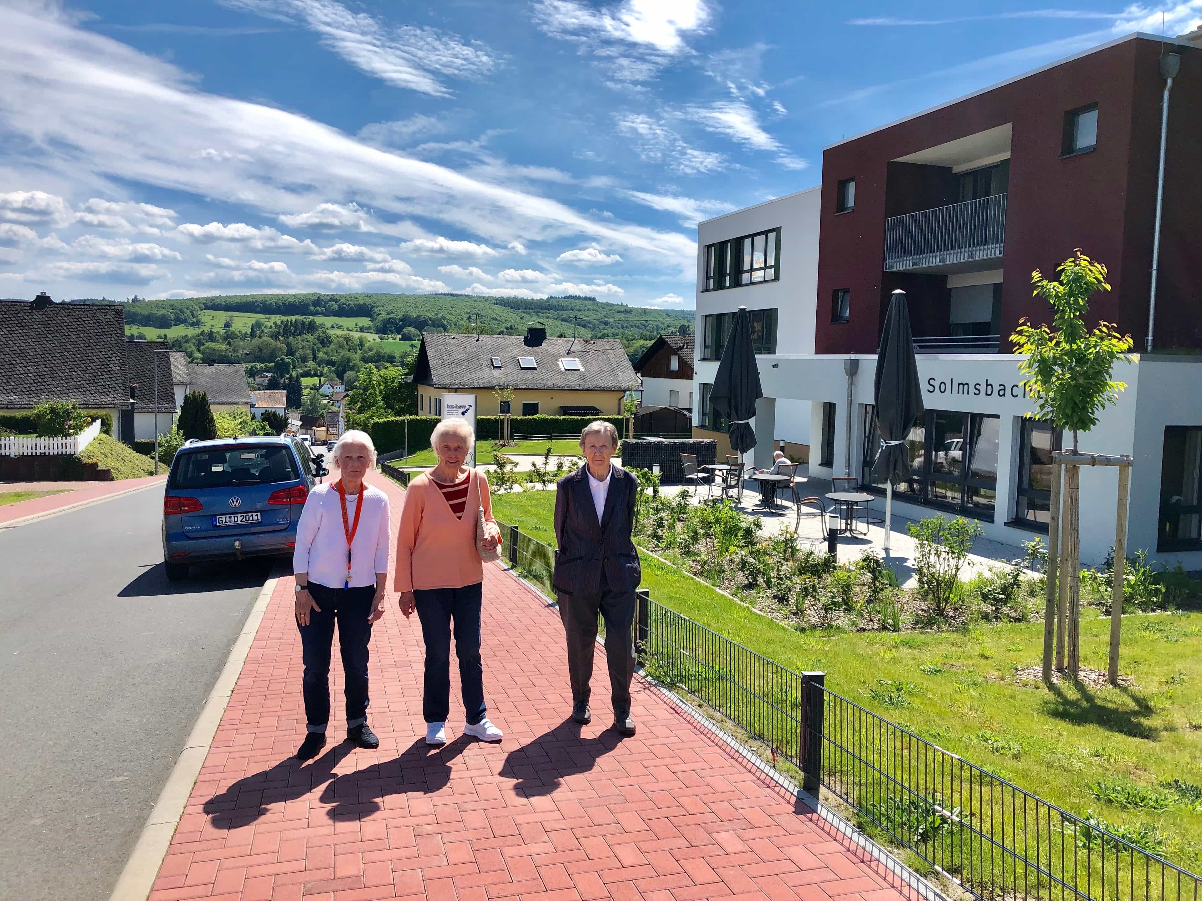 Pflegefachkraft (w/m/d) - Hier sind Sie richtig! Waldsolms - int-bsw Haus Solmsbachtal - Praxia