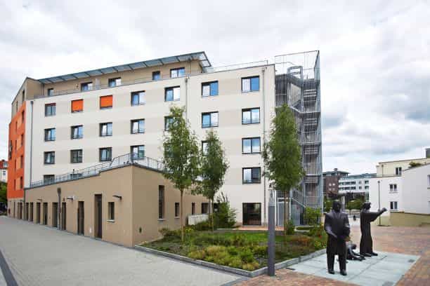 Pflegefachkraft als Praxisanleitung (w/d/m) - Komm in unser motiviertes Team! Berlin - Johanniter-Stift Berlin-Tegel - Praxia