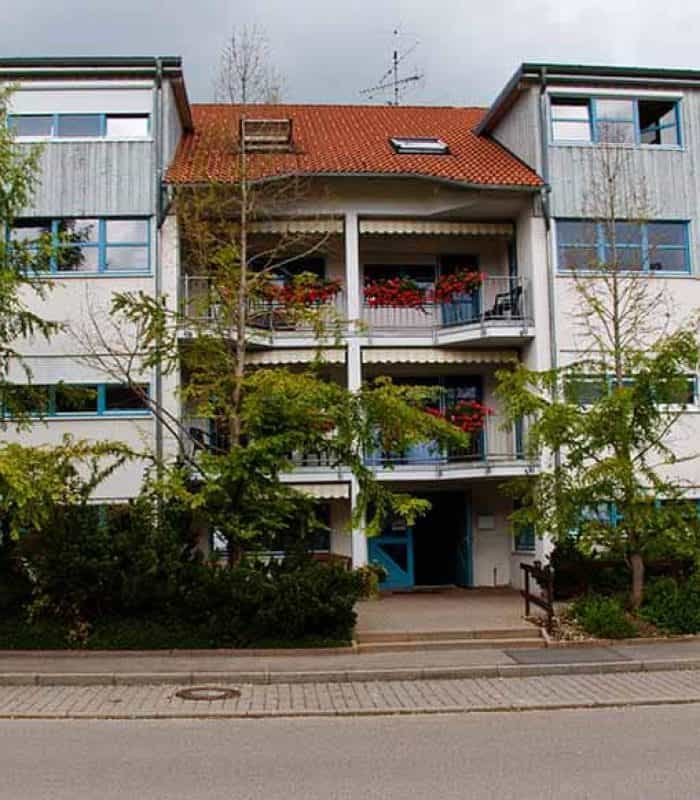 Pflegefachfrau/Pflegefachmann im ambulanten Pflegedienst (m/w/d)  - Teamplayer:in mit Herz gesucht! Engstingen - Servicehaus Sonnenhalde Pflegeheim Engstingen - Praxia