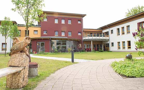 Gelernte Pflegehilfskraft (m/w/d) - Dein neuer Arbeitsplatz in einem Team, auf das Du zählen kannst! - AWO Seniorenhof "Am Buchholz" - Praxia