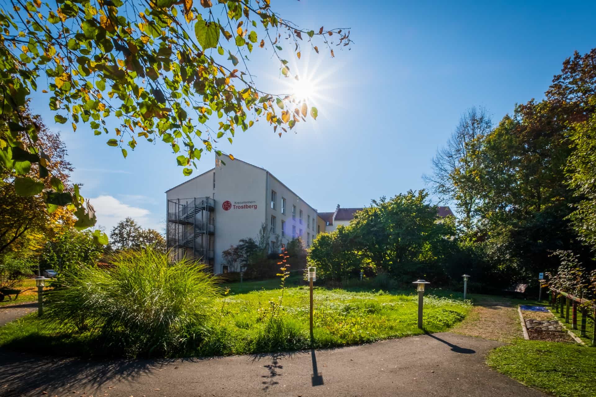 Gelernte Pflegehilfskraft (w/m/d) - Bei uns finden Sie Ihren Traumjob! Trostberg - Haus Trostberg - Praxia