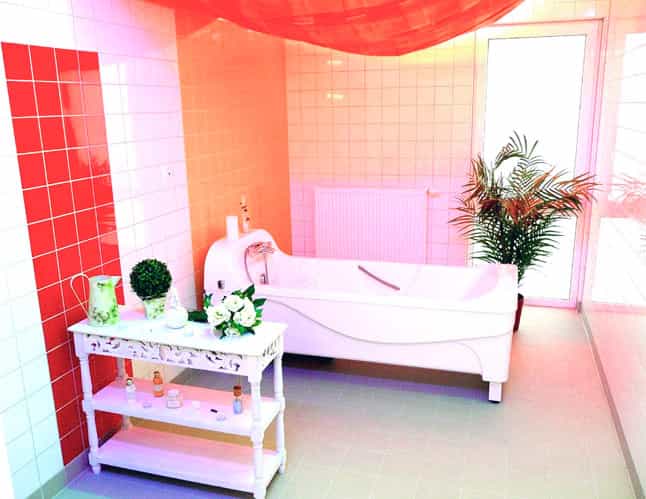 Pflegefachkraft (m/w/d) - Wir bieten Dir alle Möglichkeiten! - Alloheim SENIORENHAUS "NEUE CAROLINE" - Praxia