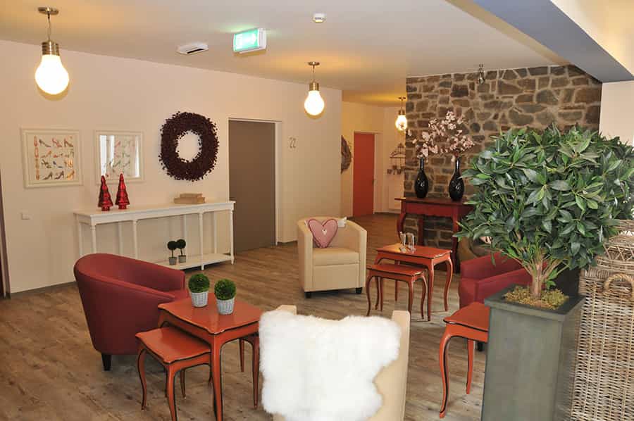 Pflegehilfskraft (m/w/d) - Werde Teil unseres Teams! Beyernaumburg - Villa Terra - Praxia