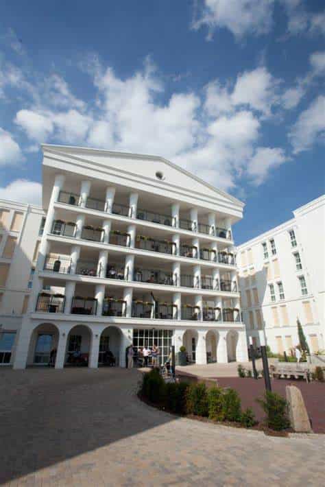 Gelernte Pflegehilfskraft (m/w/d) - Wir suchen Dich! Pinneberg - Fuest Familienstiftung Seniorenwohnpark Bauernmühle - Praxia