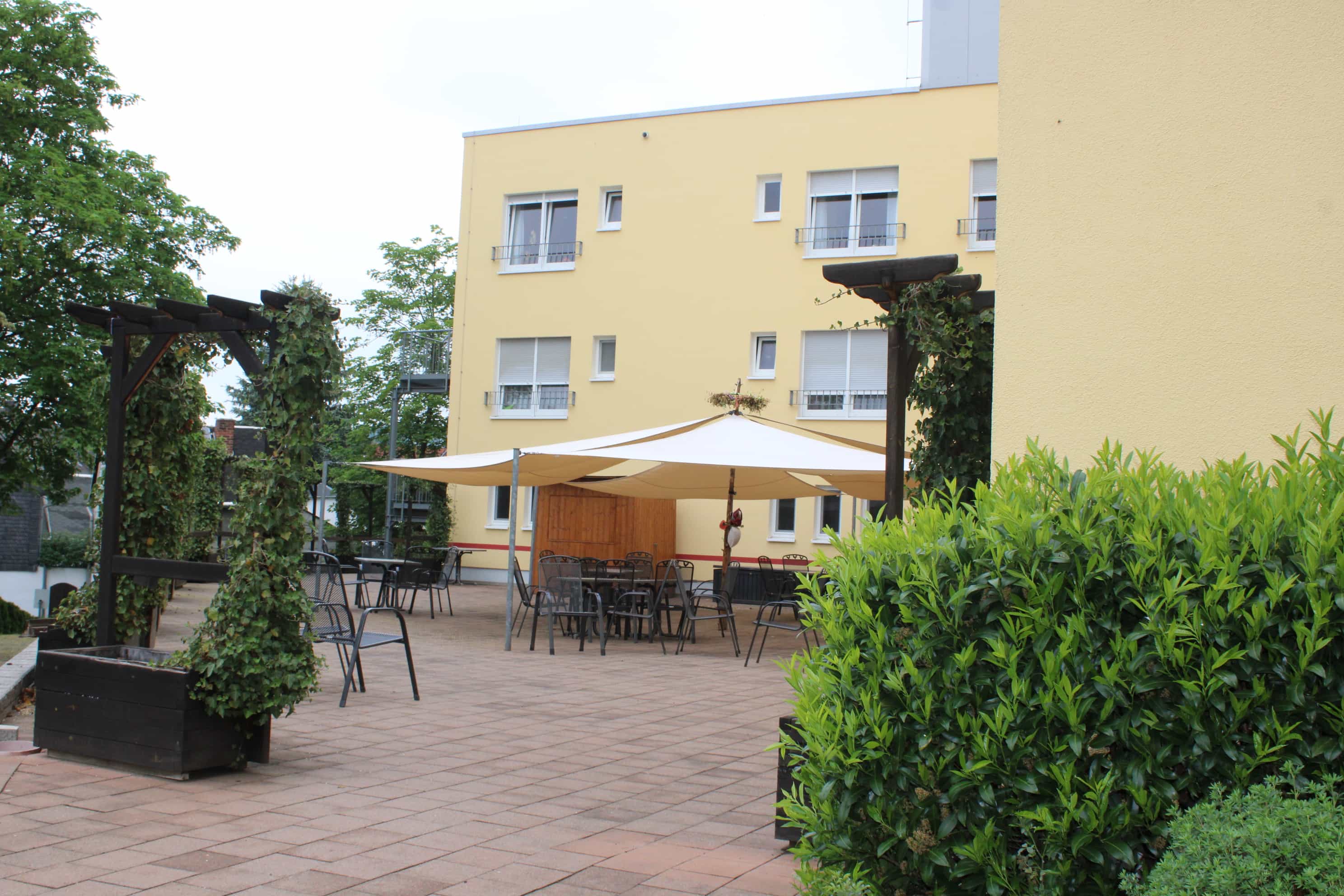 Pflegefachkraft (m/w/d) mit der Zusatzaufgabe Dokumentationsbeauftragte:r - Zur Verstärkung unseres Teams suchen wir Dich! Hartha - Seniorenresidenz Pflege mit Herz Petra Schreiter - Praxia