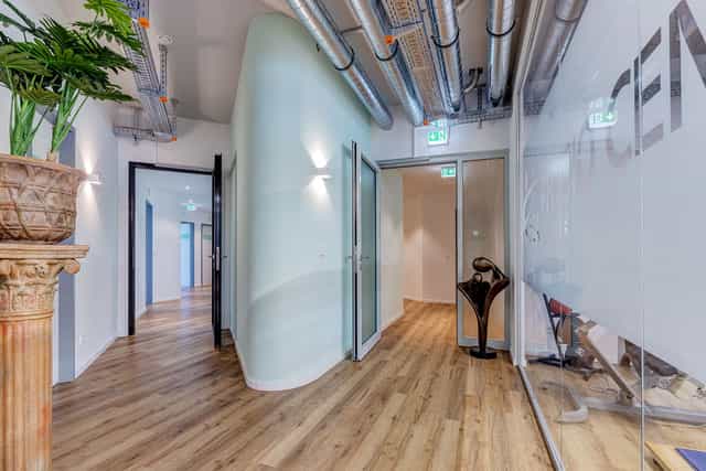 Physiotherapeut:in (w/m/d) - Hier macht Arbeiten Spaß! München - Physio Center Arabellapark GmbH - Praxia