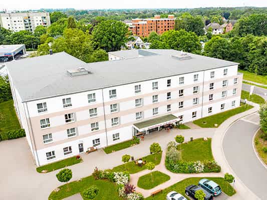 Gelernte Pflegehilfskraft (m/w/d) in Teilzeit - Ihr neuer Arbeitsplatz in einem eingespielten Team! - KerVita Senioren-Zentrum "An der alten Wache" - Praxia