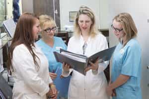 Pflegefachkraft (m/w/d) Akutneurologie - MEGA, was Sie bei uns erreichen können! - Gesundheitszentrum Glantal - Praxia