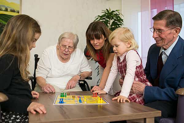 Praxisanleitung (m/w/d) - Werde unser Held! Fulda - Vitanas Senioren Centrum Fulda Galerie - Praxia