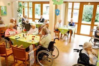 Pflegefachkraft (m/w/d) - Wir suchen Sie zur Verstärkung unseres Teams! - Altenwohn- und Pflegeheim Gatherhof - Praxia