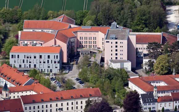 Pflegefachkraft (m/w/d) für die Intensivstation - Gestalten Sie mit uns die Zukunft! Ingolstadt - AMEOS Klinikum St. Elisabeth Neuburg - Stationen Ingolstadt - Praxia