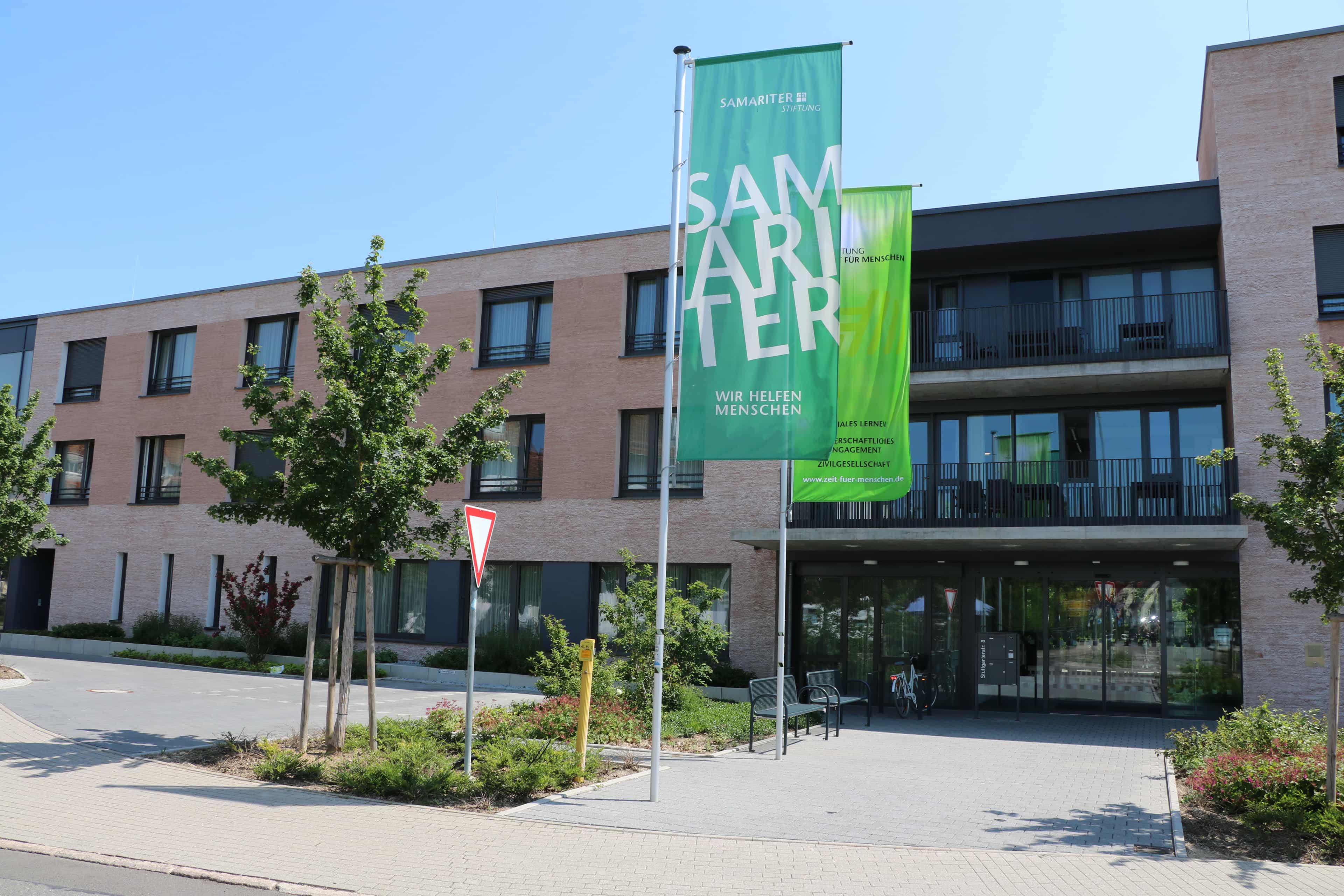 Pflegefachkraft (m/w/d) – Ihr Arbeitsplatz in einer familiären Arbeitsatmosphäre! - Samariterstift Riederich  - Praxia
