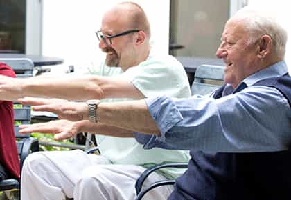 Gelernte Pflegehilfskraft (m/w/d) - Teamplayer:in mit Herz gesucht! Lippstadt - Evangelisches Seniorenzentrum von Bodelschwingh - Praxia