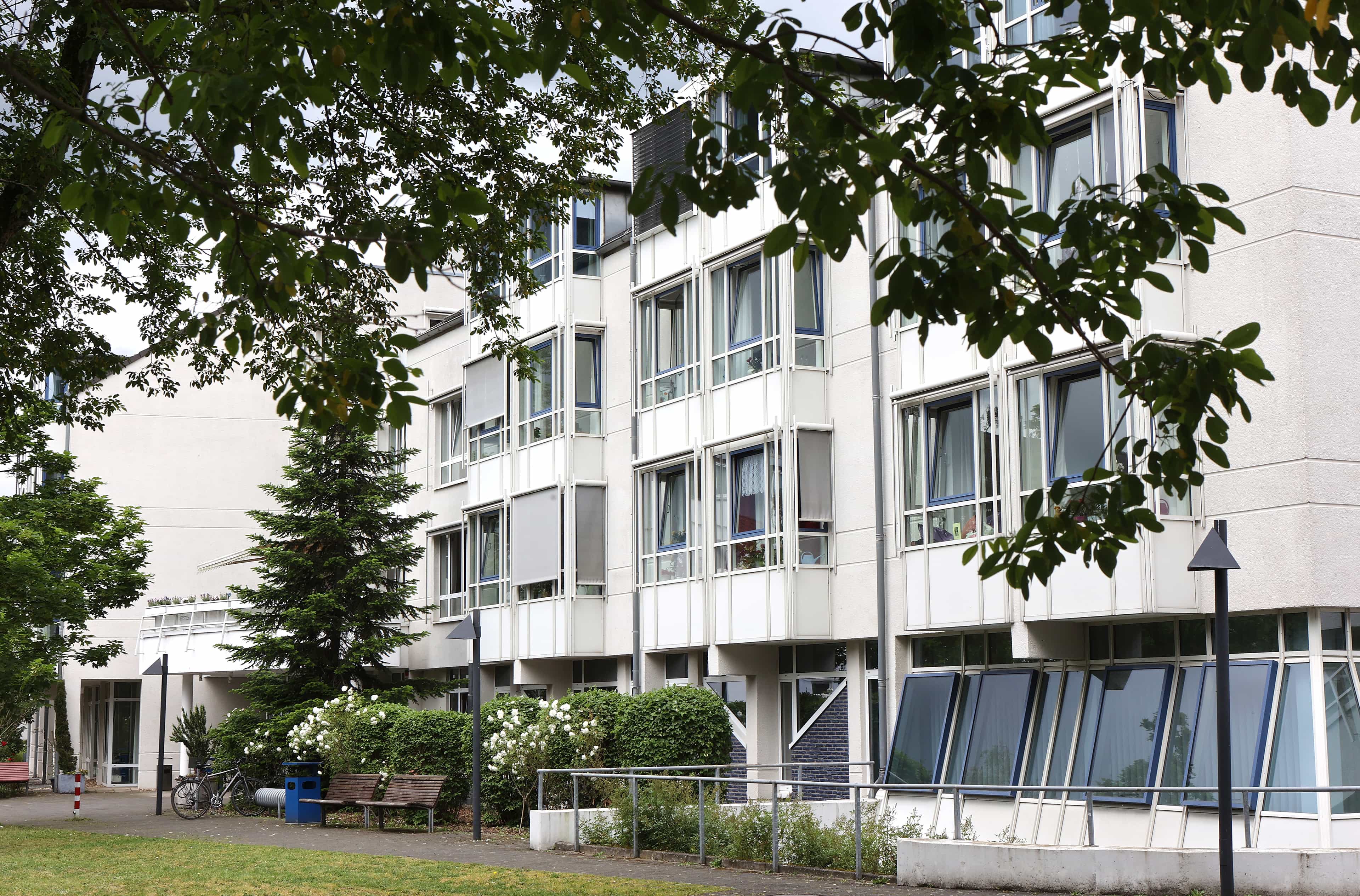 Pflegefachkraft (m/w/d) für Ein-, Zwei oder Dreischichtsystem – Zur Verstärkung unseres Teams suchen wir Sie! Leverkusen - Senioren­zentrum Bürrig - Praxia