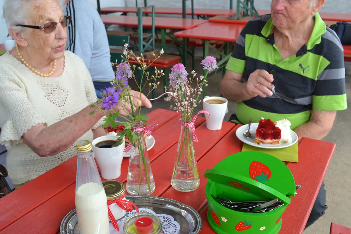 Gelernte Pflegehilfskraft (m/w/d) – Ihr neuer Arbeitsplatz mit attraktiven Arbeitszeiten! - Tagespflege Senioren- und Therapiezentrum Barsbüttel - Praxia