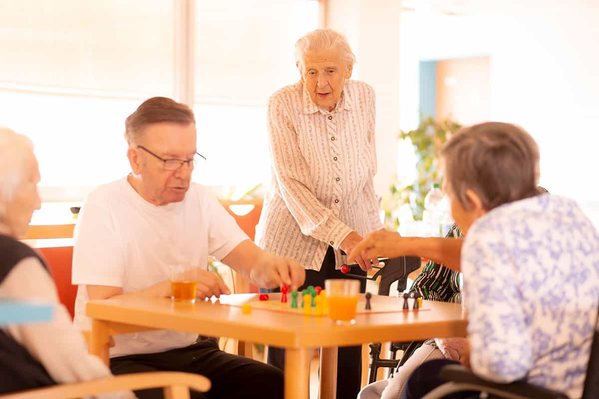 Pflegefachkraft (m/w/d) als Dauernachtwache - Kommen Sie ins Team! Darmstadt - AGAPLESION Heimathaus - Wohnen & Leben - Praxia