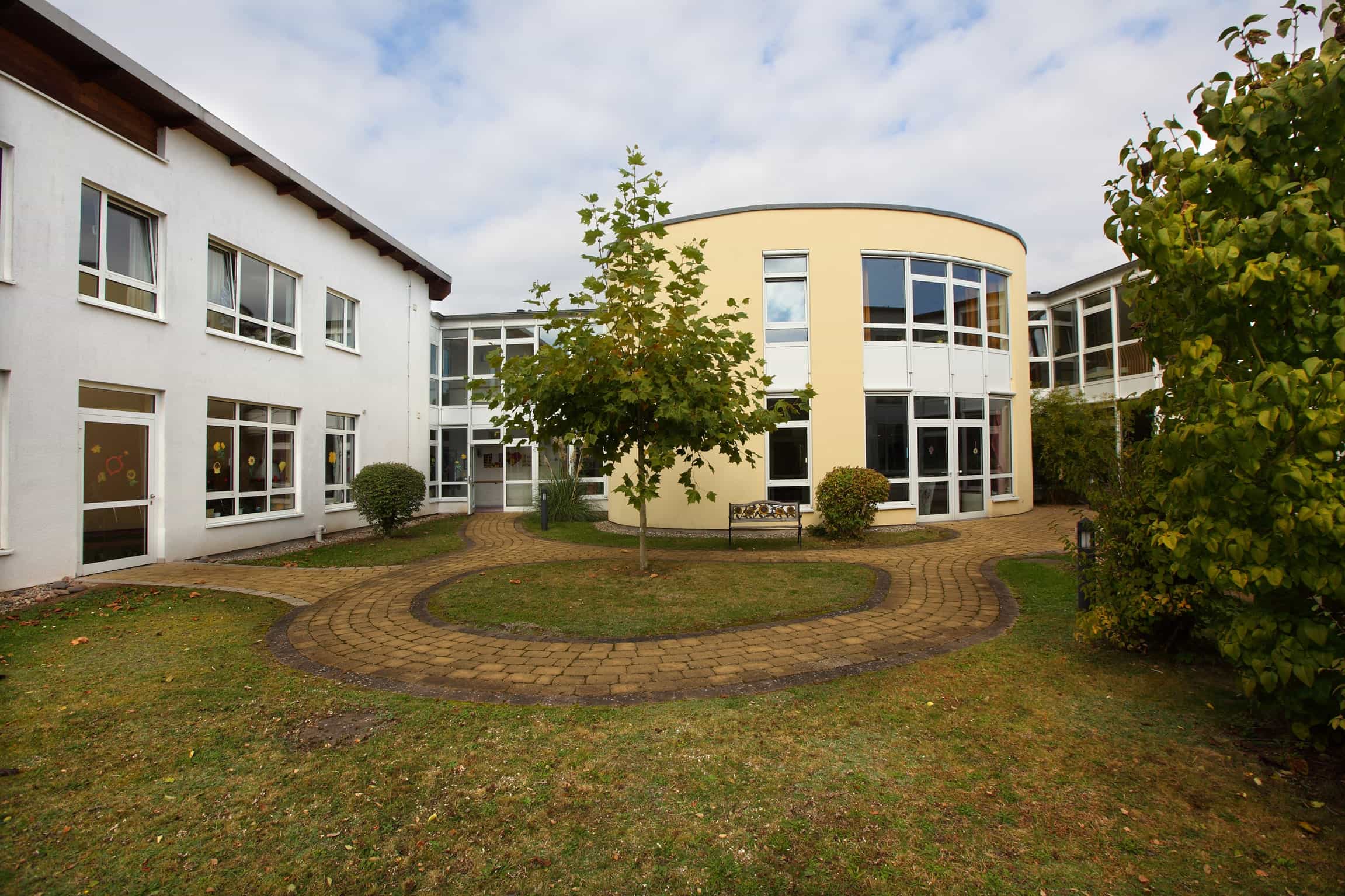 Pflegefachkraft (m/w/d) - werde jetzt Teil eines herzlichen Teams! - DRK Gästehaus Lebach - Praxia