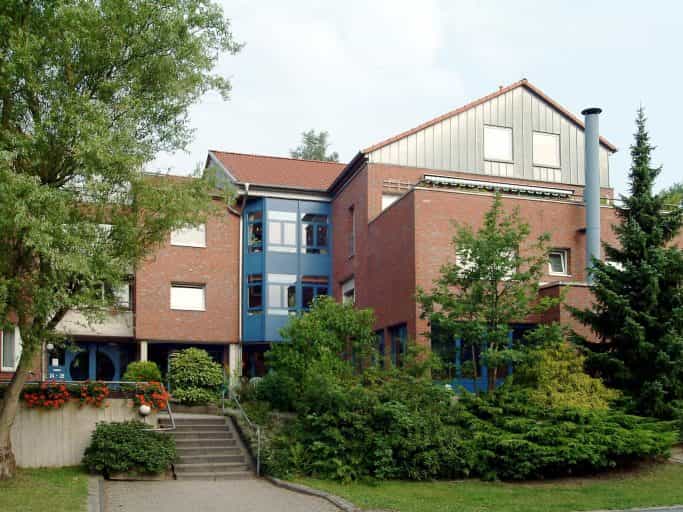 Heilerziehungspfleger:in (m/w/d) in der Nachtwache - Werde Teil des Teams! Rösrath - Wohnhaus Scharrenbroicher Straße - Praxia