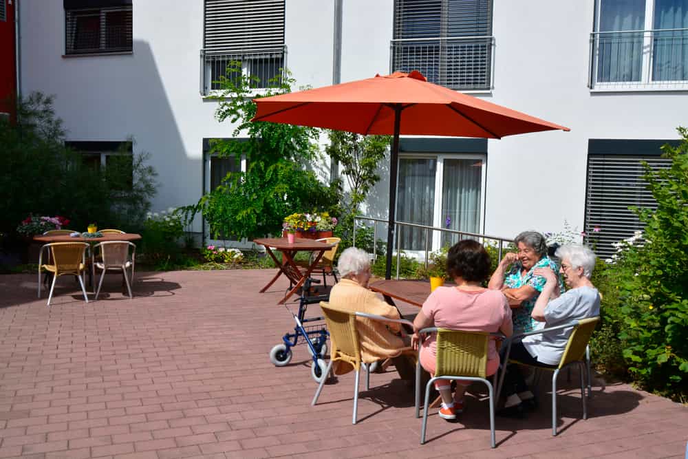 Pflegefachkraft (m/w/d) als Dauernachtwache - Wir wollen Dich begeistern! - Seniorenwohn- und Pflegeheim "Am Kastell" - Praxia