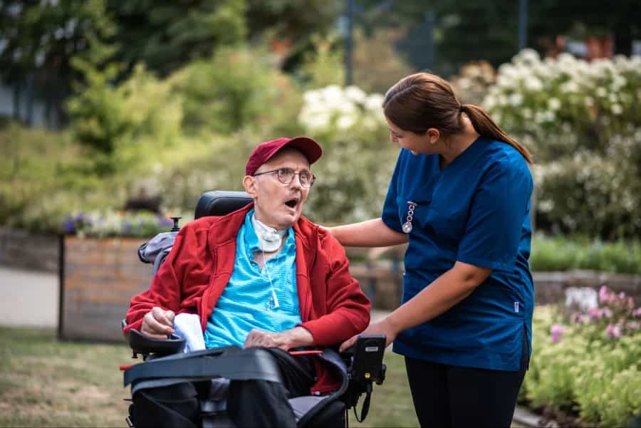 Pflegefachkraft (m/w/d) für die Intensivpflege - Komm ins Team! Bremen - Advertus GmbH & Co. KG - Praxia