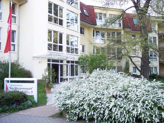 Pflegefachkraft (m/w/d) in Teilzeit (30-35 Stunden pro Woche) - Zusammen einfach gut pflegen! Leipzig - Johanniterhaus „Am Mariannenpark“ Leipzig - Praxia