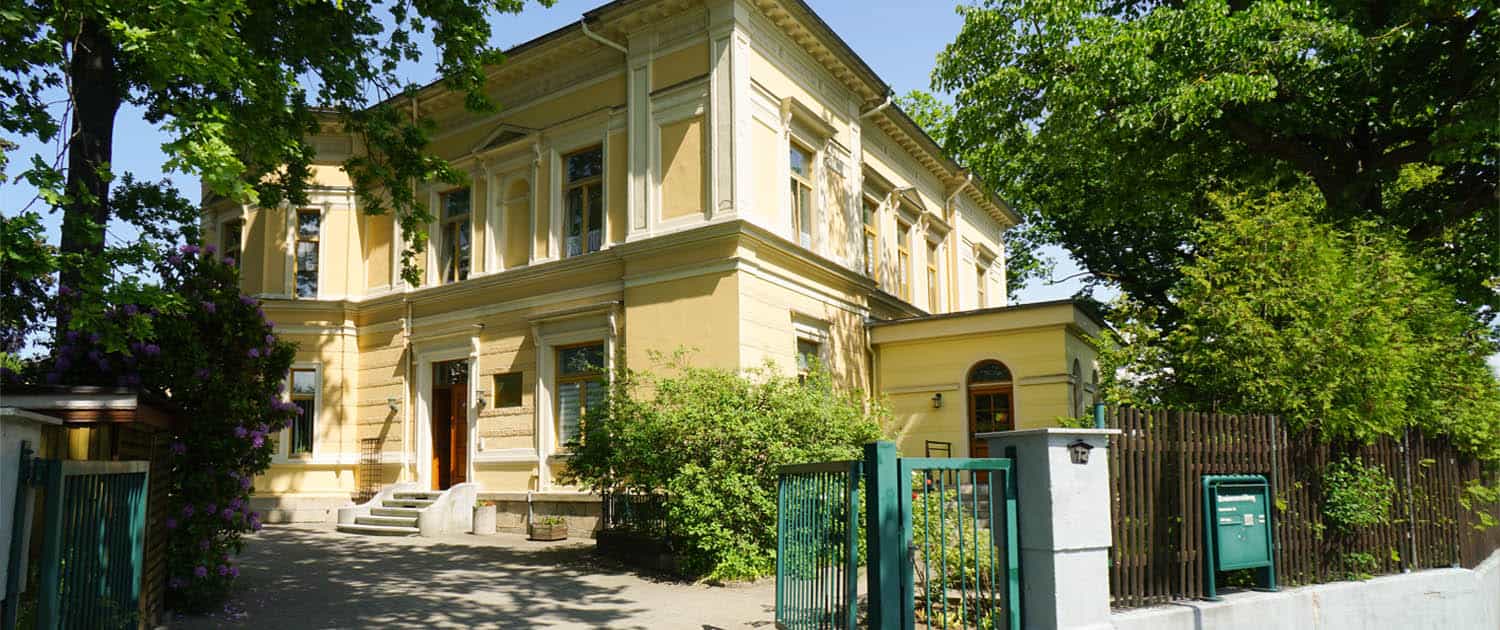 Pflegefachkraft (m/w/d) - Starte mit uns in eine gemeinsame Zukunft!  - Seniorenresidenz Reichenbach - Praxia