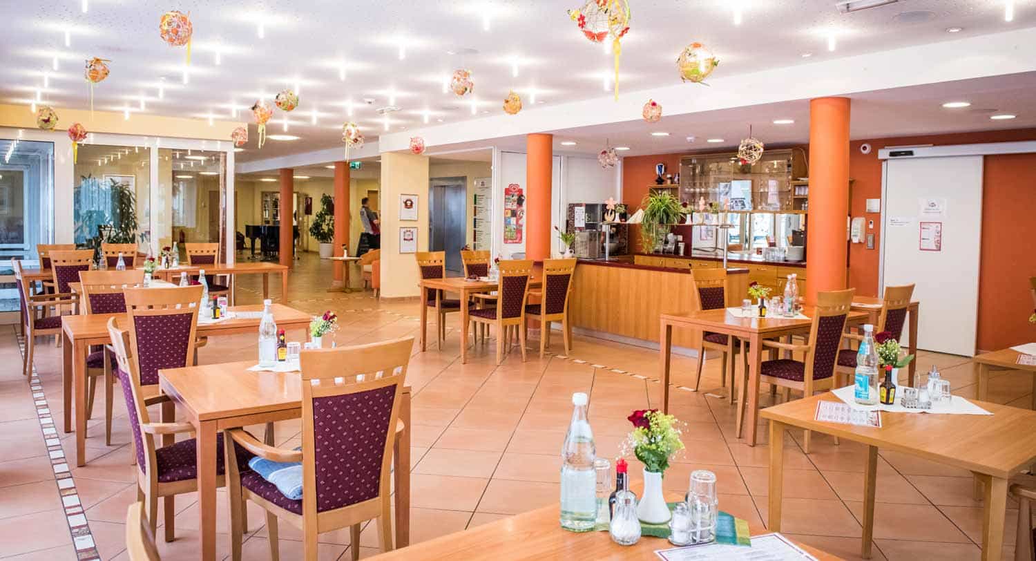 Pflegefachhelfer:in / Pflegeassistenz (m/w/d) - Werde Mitglied der K&S Familie! Dresden - K&S Seniorenresidenz Dresden - Praxia