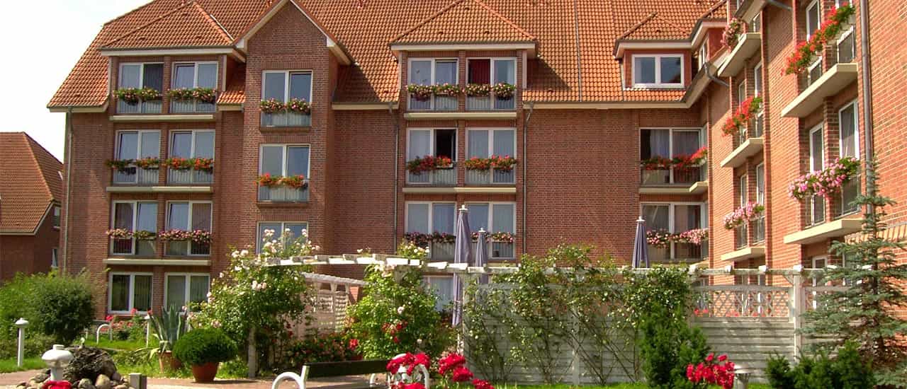 Gelernte Pflegehilfskraft mit 1-2 jähriger Ausbildung (m/w/d) - Freu Dich auf einen super Teamzusammenhalt! - Diakoniewerk Kloster Dobbertin - Haus Sonnenberg Parchim - Praxia