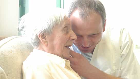 Pflegefachkraft (m/w/d) - Dein neuer Arbeitsplatz in einem Team, auf das Du zählen kannst! - Pflegezentrum Bethanien (Diak. Altenhilfe Stuttgart gGmbH) - Praxia